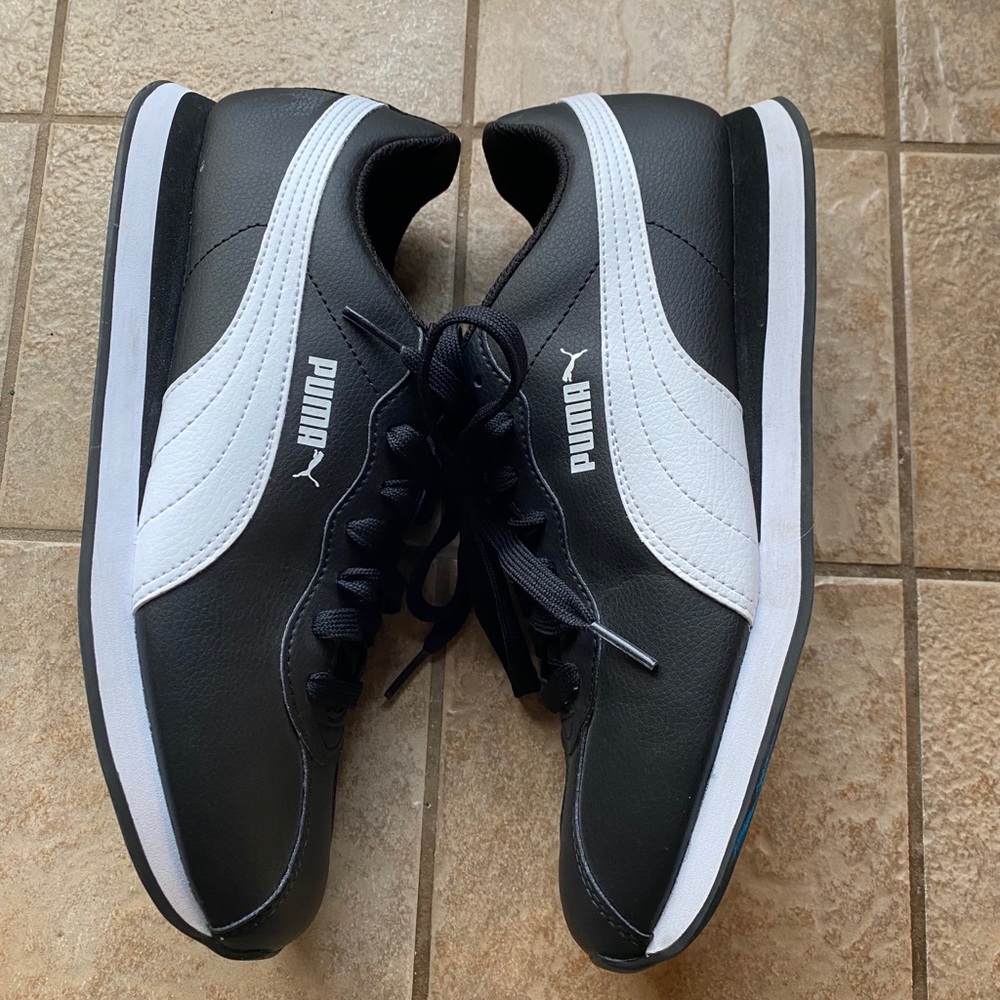 Puma soft foam sneakers